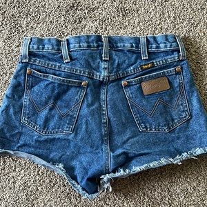 Wrangler Cut Off Jean Shorts Size 28